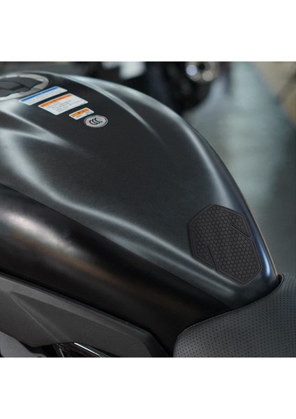 Kawasaki Eliminator Için Motosiklet Yakıt Deposu Koruma Pedi Kayan Yoktu Yakıt Deposu Contası 400 450 500 Siyah Beyaz (Yurt Dışından) fiyatları
