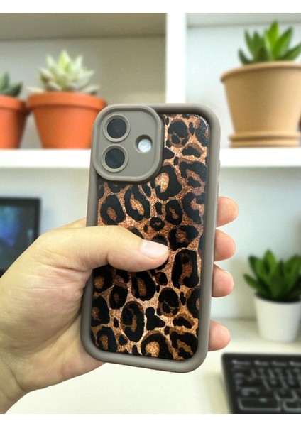 Apple iPhone 17 Uyumlu – Leopar Desenli Yumuşak Silikon Kılıf, Darbeye Karşı Dayanıklı Kapak