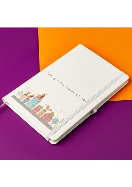 Baharda Aşk Başkadır Çizgili Not Defteri 13 cm x 21 cm 100 Yaprak