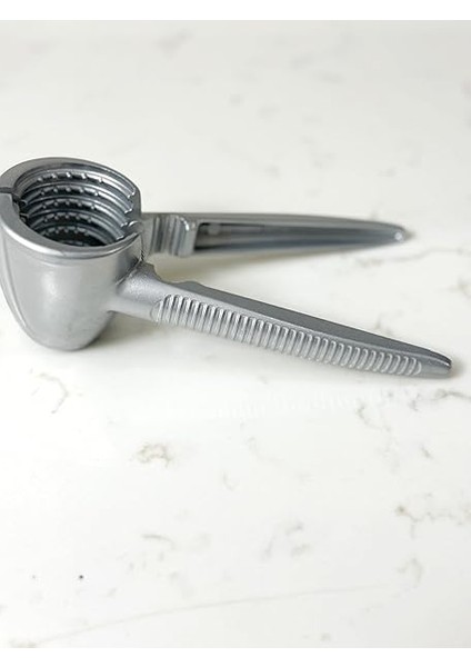 Home Ceviz Kıracağı, Sağlam Çelik Krom Renk Döküm Ceviz ve Fındık Kıracağı (Ceviz Kıracağı, Gri) fırsatları