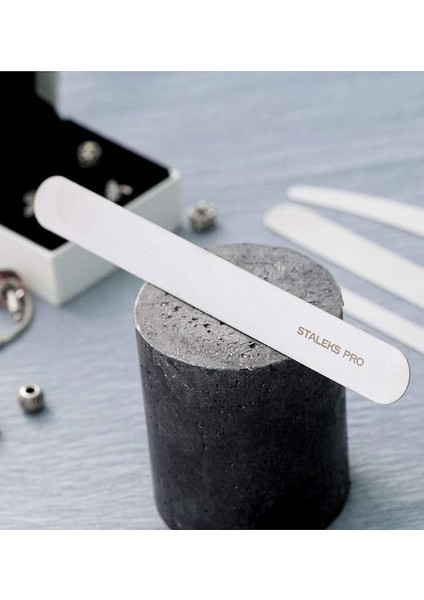 Pro Expert 10 Lazer Tırnak Törpüsü (165 mm Genişliğinde Düz) - Çift Sertlikli Paslanmaz Çelik Manikür ve Pedikür Aleti indirimleri