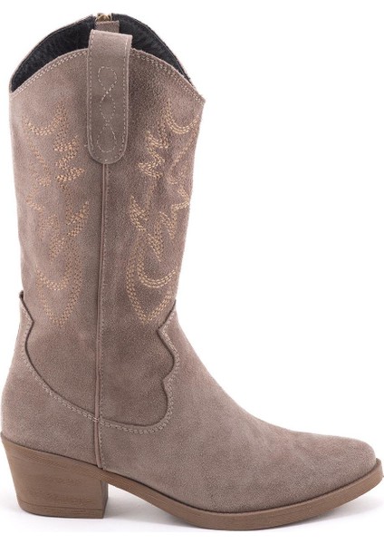 25440005 Kadın Çizme