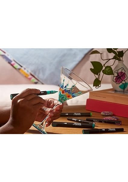 Creative Marker Akrilik Boya Kalemleri | Yuvarlak Uçlu Su Bazlı Boya Kalemi | Mürekkep Kağıda Geçirmez ve Çoğu Yüzey Üzerine Yazar | 5 Adet fiyatları