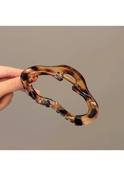 Büyük Plaka Saç Bulutları Kavrama Klipsi Kadın Başın Arkası Mizaç Köpekbalığı Klipsi Yüz Saç Kartı Kafa Aksesuarları Dışında Gelişmiş Yaratıcılık Duygusu (Yurt Dışından)