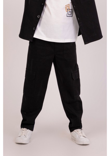 Erkek Çocuk Yandan Cep Detaylı Pantolon modelleri