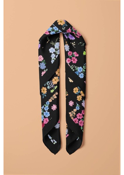 Kadın Çiçek Desenli 50X50 Bandana Hyl DG01393-22 fırsatları