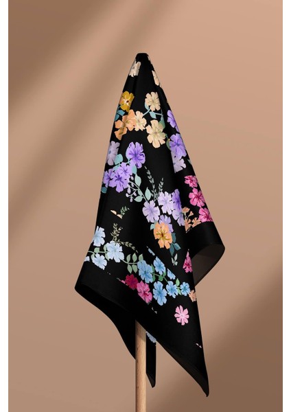Kadın Çiçek Desenli 50X50 Bandana Hyl DG01393-22
