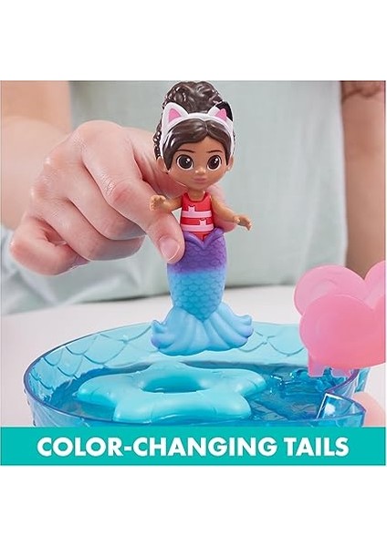 Dollhouse, Purrific Pool Party Oyun Seti, Gabby ve Renk Değiştirme Efektli, Denizkızı Kuyruklu Denizkızı Figürü ve Banyo Aksesuarları fırsatları