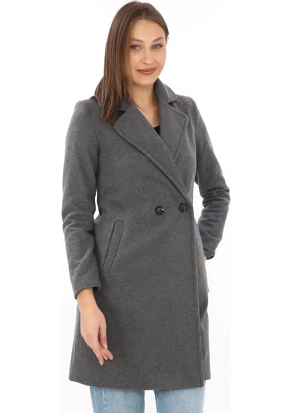 Kaşe Kaban – Siyah Yünlü Dokuma, Kruvaze Yaka, Astarlı, Cepli, Kuşaklı Uzun Boy Tesettür Uyumlu Kışlık Şık Kaban - Füme