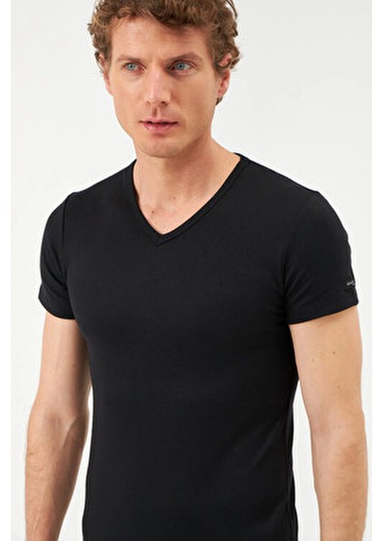 Erkek Termal T-Shirt Esnek ve Rahat Kullanım Sunan Özel Kumaş Isı Yalıtımı