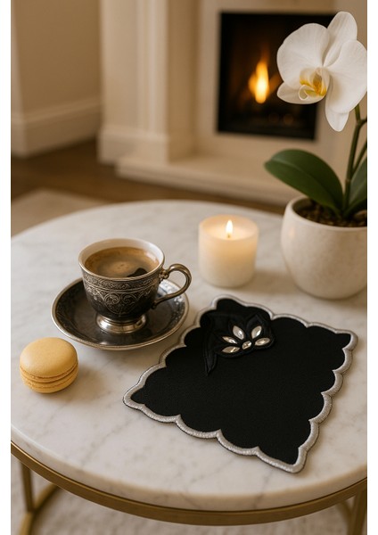 Siyah Kadife Görünümlü El Işçiliği 2 Li Sunum Matı – Kristal Taşlı, Premium Kahve Sunumluğu