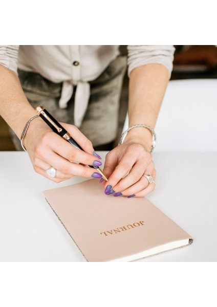 Mavi Ombre Tırnak Dövmesi fiyatları