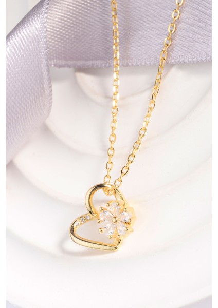 Altın Kaplama 925 Ayar Gümüş Hareketli Dönen Çiçek Taşlı Kalp Motifli Kolye modelleri