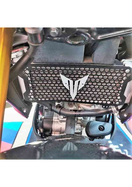Yamaha MT15 Mt-15 2018 2018 2019 2020 Motosiklet Aksesuarları Radyatör Koruyucu Kapak Muhafızları Radyatör Gril (Yurt Dışından) modelleri