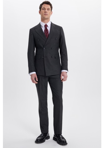 Erkek Slim Fit Sivri Yaka Çizgili Kapaklı Cepli Antrasit Takım Elbise