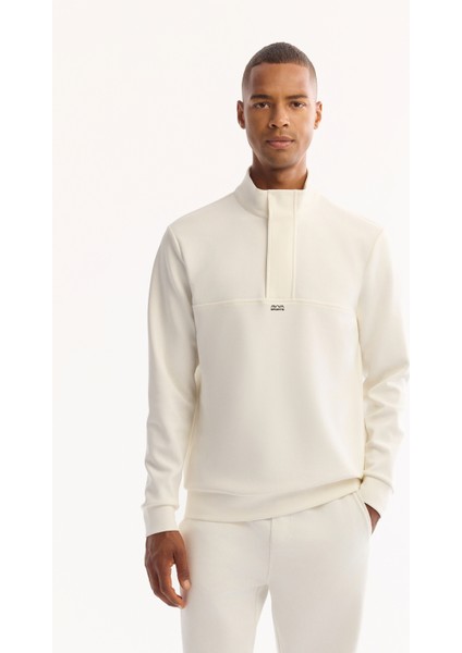 Erkek Ekru Dik Yaka Fermuarlı Pamuklu Bi-Stretch Regular Fit Sweatshirt A52Y1282