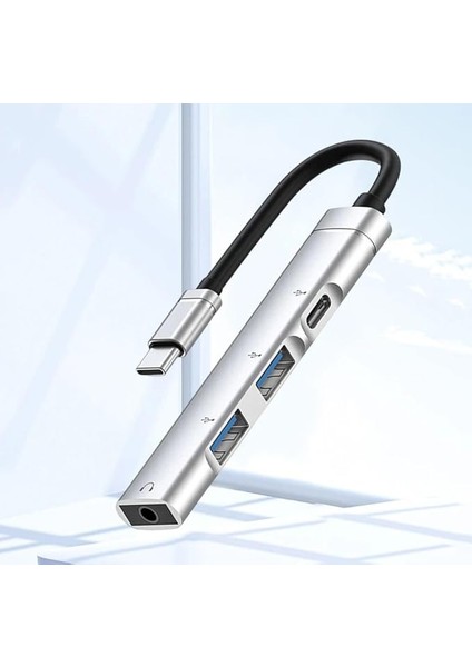 Ses Kartlı USB Hub Çoklayıcı Adaptör 4 In 1 Ses Kartlı Usb/type-C To USB 3.0, USB C ve 3.5mm Jak Çıkışlı Macbook Uyumlu Çevirici Adaptör Çok Portlu Çoklayıcı 4in1 USB Hub Gümüş Renk ZR615