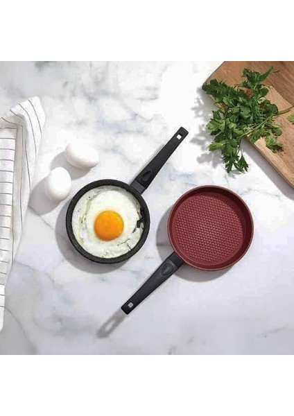 Yanmaz Yapışmaz Granit Kaplama Döküm Yuvarlak Mini Tava, Yuvarlak Yumurta ve Sos Tavası, Mini Yer Kaplamayan Granit Kaplama Döküm Sos ve Yumurta Tavası (14CM)