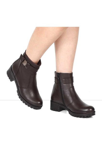 Kadın Kahverengi Fermuarlı Kalın Topuklu Deri Bot
