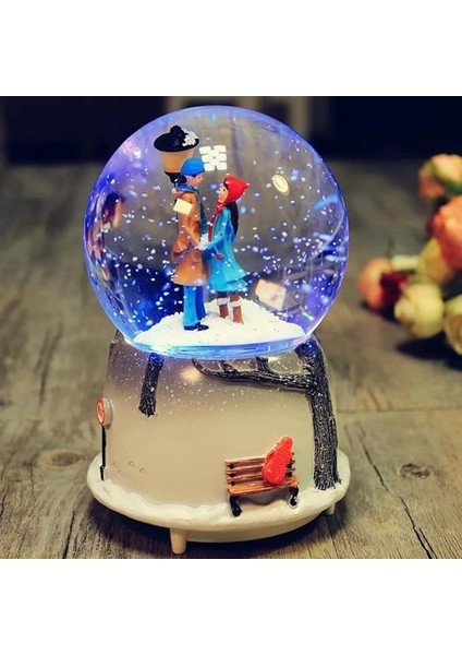 Aşıklar Işıklı Kar Küresi