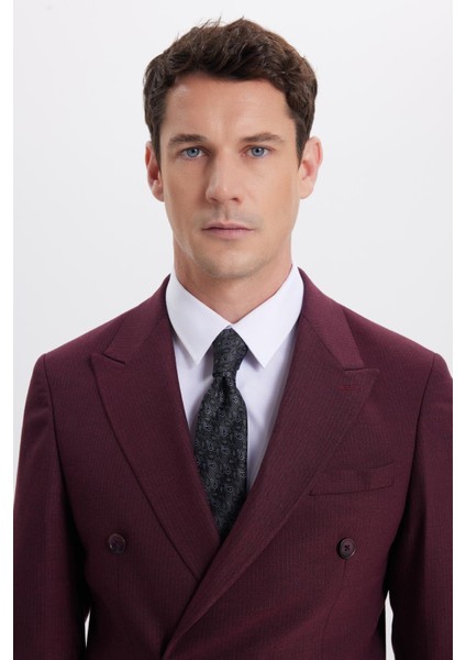 Erkek Slim Fit Sivri Yaka Çizgili Kapaklı Cepli Bordo Takım Elbise