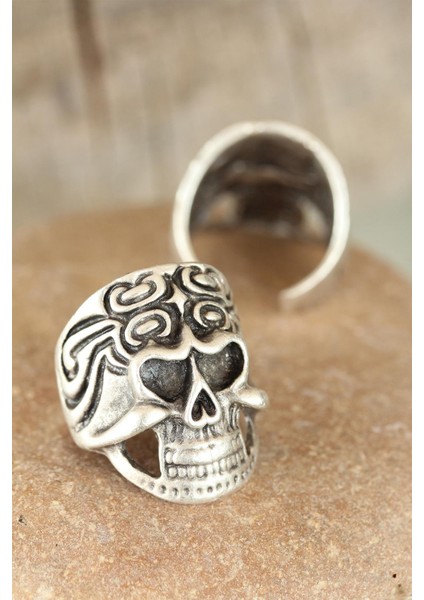 Eskitme Gümüş Renk Kuru Kafalı Erkek Ayarlamalı Yüzük fiyatları