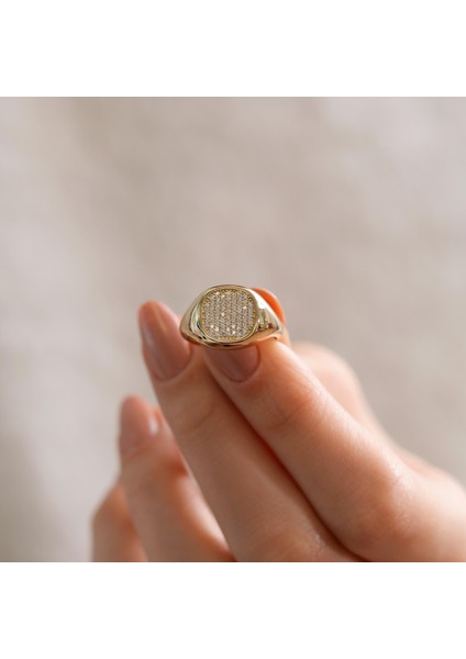 14 Ayar Altın Taş Detaylı Özel Tasarım Yüzük