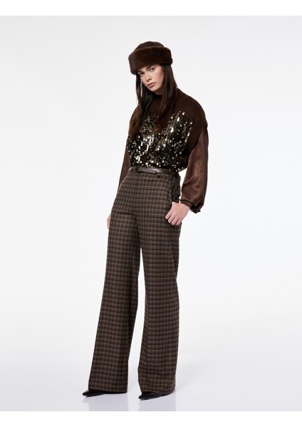 x Şahika Ercümen - Dik Yaka Kolsuz Pul Payet Detaylı Triko Süveter fiyatları