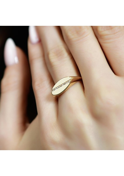 14 Ayar Altın Elips Taşlı Yüzük