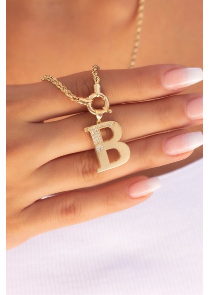 Zarif Harf Model Altın Kolye