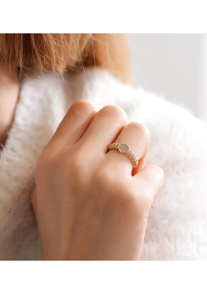 14 Ayar Taşlı Altın Yüzük