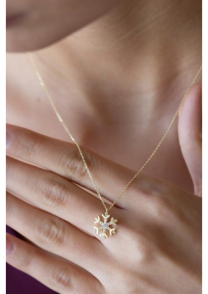 Zarif Kar Tanesi Model Altın Kolye
