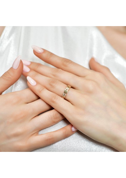 Zarif Taş Detaylı Altın Yüzük 14 Ayar