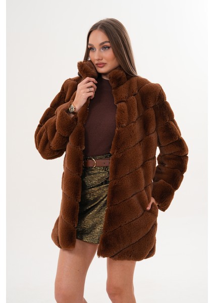 Su Yolu Yakalı Uzun Kürk