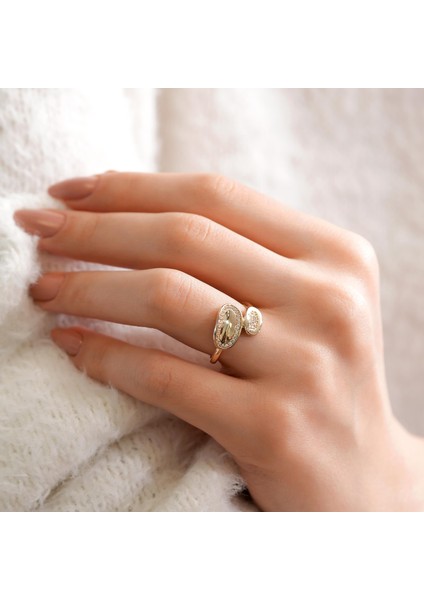 14 Ayar Oval Taşlı Altın Yüzük