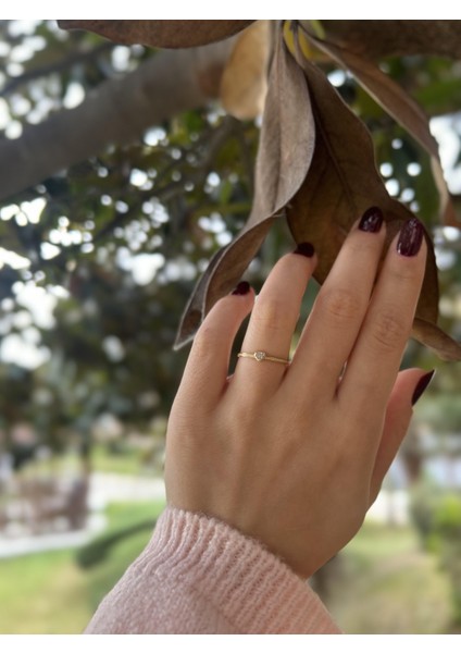 14 Ayar Altın Taşlı Kalpli Minimal Yüzük