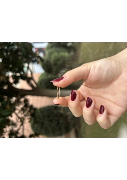 14 Ayar Altın Taşlı Kalpli Minimal Yüzük modelleri
