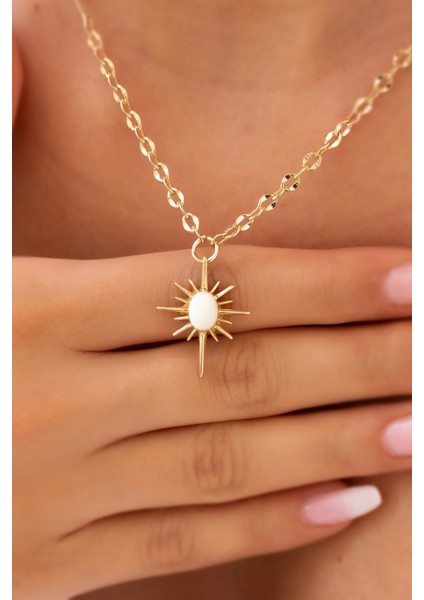 Altın Sedef Taşlı Kutup Yıldızı Kolye