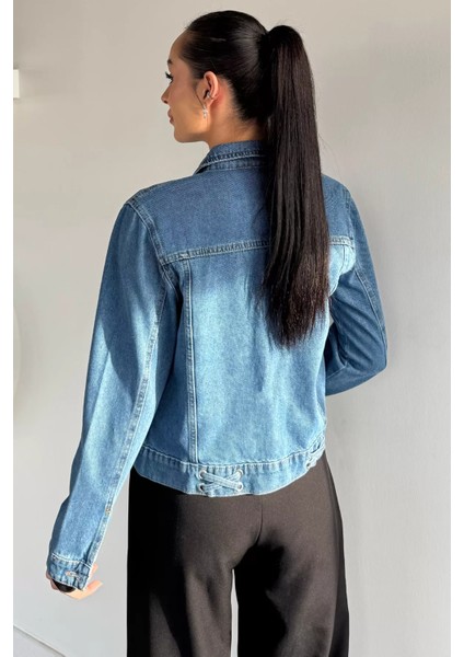 Kadın Çift Cepli Ön Düğmeli Kuşgözü Detaylı Jean Kot Ceket P-00019429 fırsatları