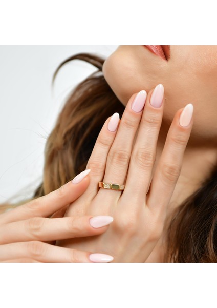 14 Ayar Altın Parıltı Taşlı Yüzük