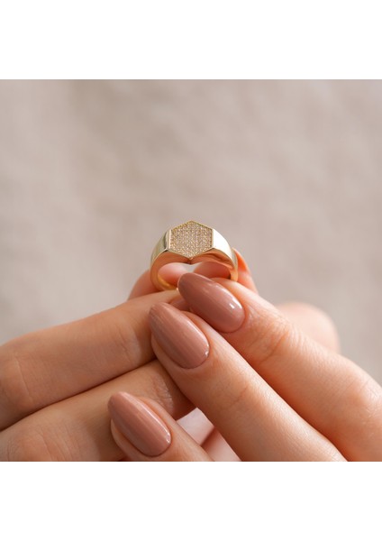 Zarif Taş Işlemeli Altın Yüzük 14 Ayar