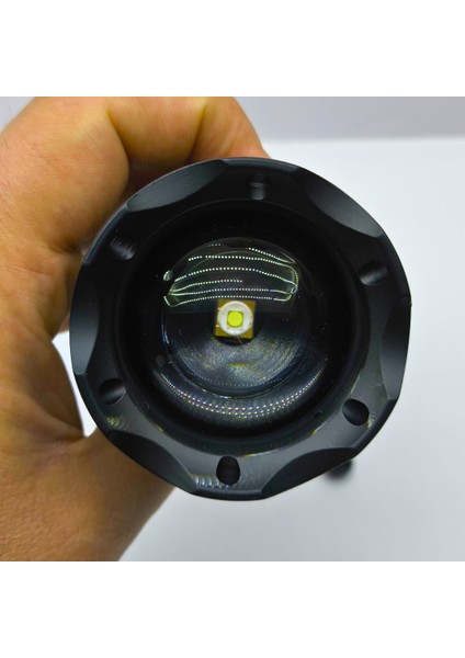 100W Lazer LED El Feneri - 2200 Metre Menzil, 7200MAH Powerbank Özellikli, Dijital Göstergeli ve 5 Mod indirimleri