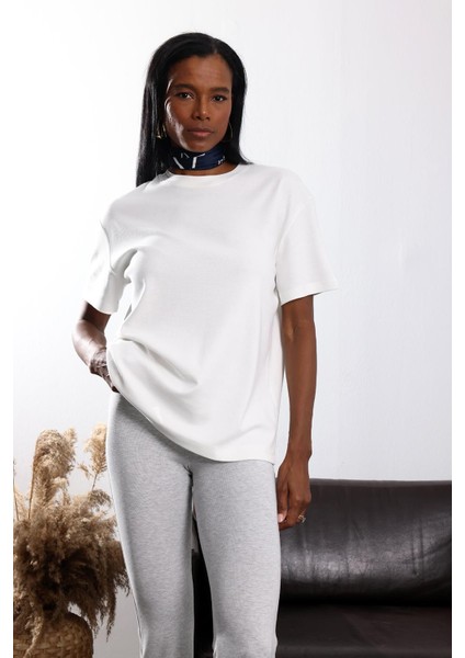 Ekru Bisiklet Yaka Oversize Tişört 4031