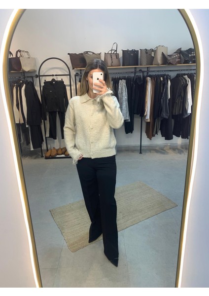 Kolları Püsküllü Ekru Triko Kadın Hırka fiyatları