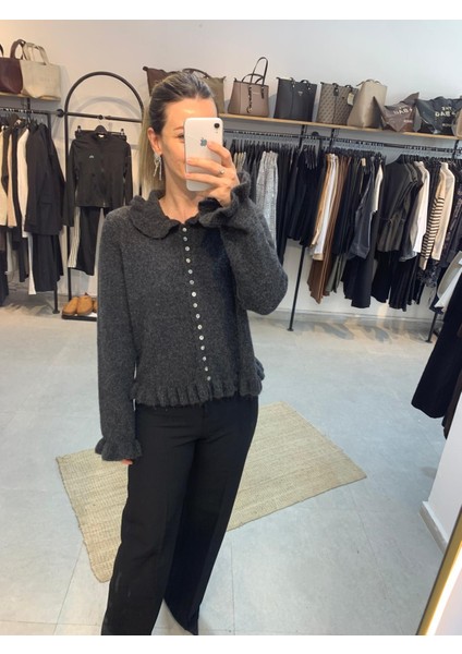 Kolu ve Eteği Volanlı Gri Kadın Hırka fiyatları