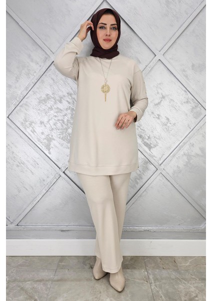 Kadın Kol Kısmı Çıt Çıt Detaylı Kolyeli Tesettür Takım modelleri