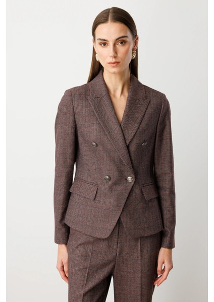 Omzu Vatkalı Kapak Cepli Ceket