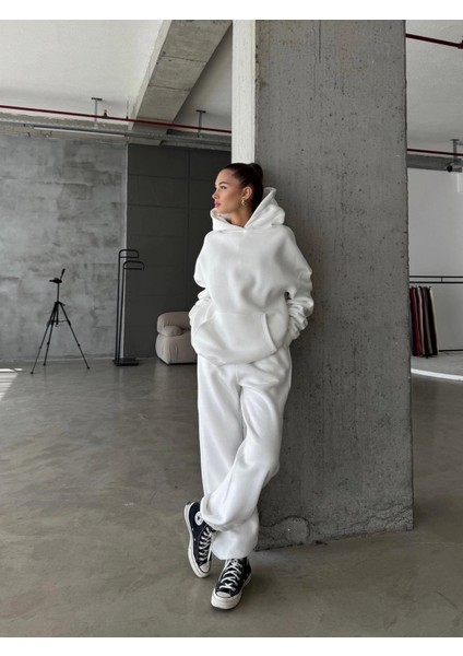 3 Iplik Şardonlu Lastik Paça Eşofman Beyaz P510439 fırsatları