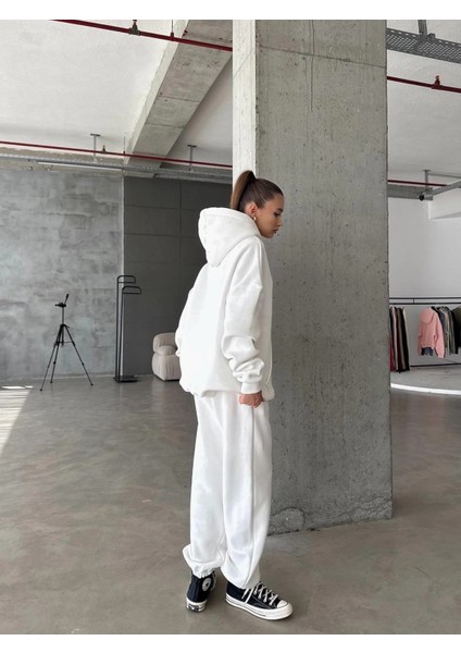 3 Iplik Şardonlu Lastik Paça Eşofman Beyaz P510439 indirimleri