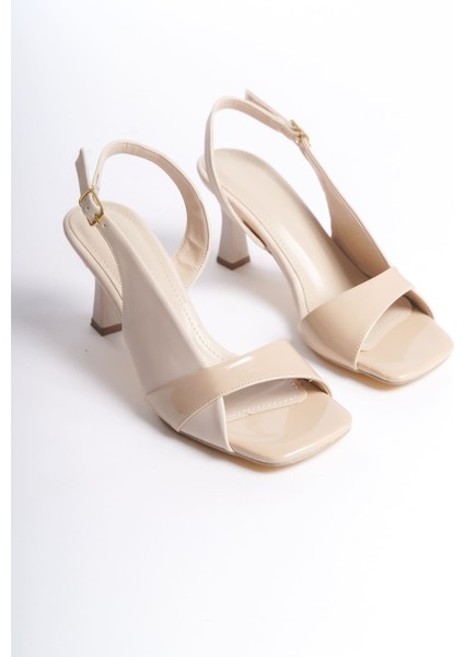 Klein Kadın Bej Rugan Detaylı Topuklu Sandalet fiyatları